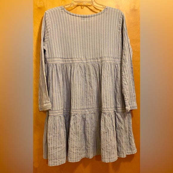 Livingston Williams Light Blue Pinstripe Top or Babydoll Dress - Picture 7 of 7